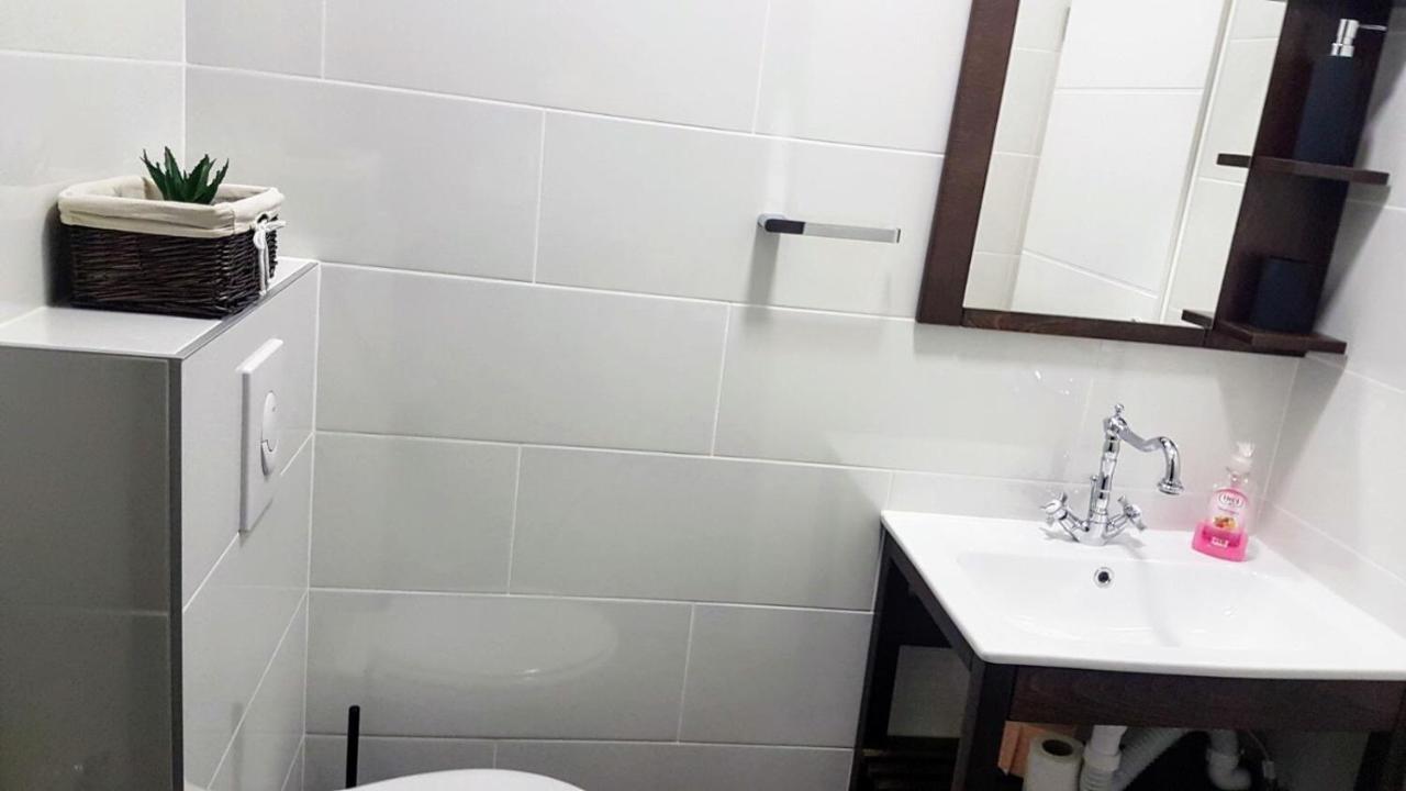Apartments Flanaticus Πούλα Εξωτερικό φωτογραφία